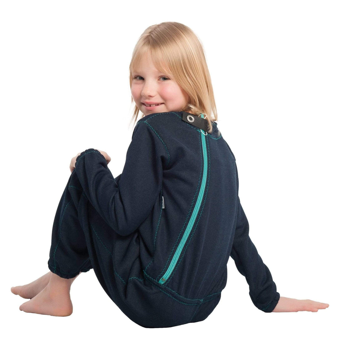 Pflegeprodukte Suprima Pflegeoverall reißfest - lang Rücken-RV mit Sicherheitsknopf Nr. 4744-020 Suprima 146/152 4744-020-146/152 guenstig online kaufen bei VIDIMA